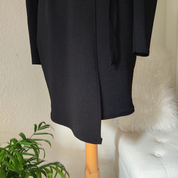 🖤✨ Pretty little things Black Wrap Dress ✨🖤 - Picture 5 of 11